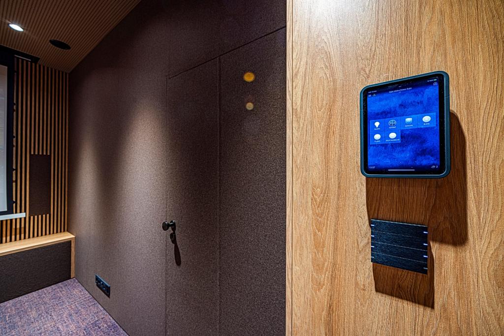 JBL Synthesis Certified Showroom otwarty w salonie AudioColor