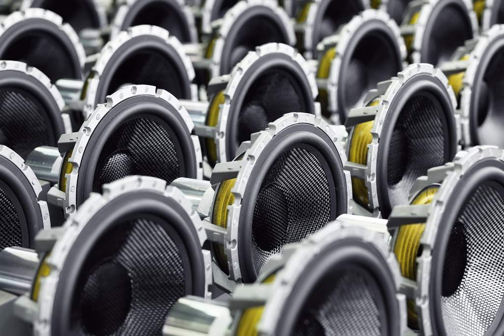 50 lat Bowers & Wilkins