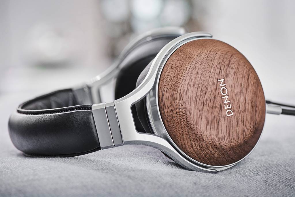 Denon AH-D7200