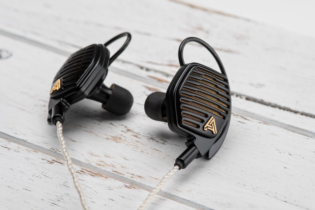 Audeze LCDi4