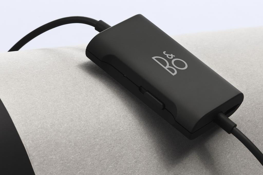 Bang & Olufsen Beoplay E4
