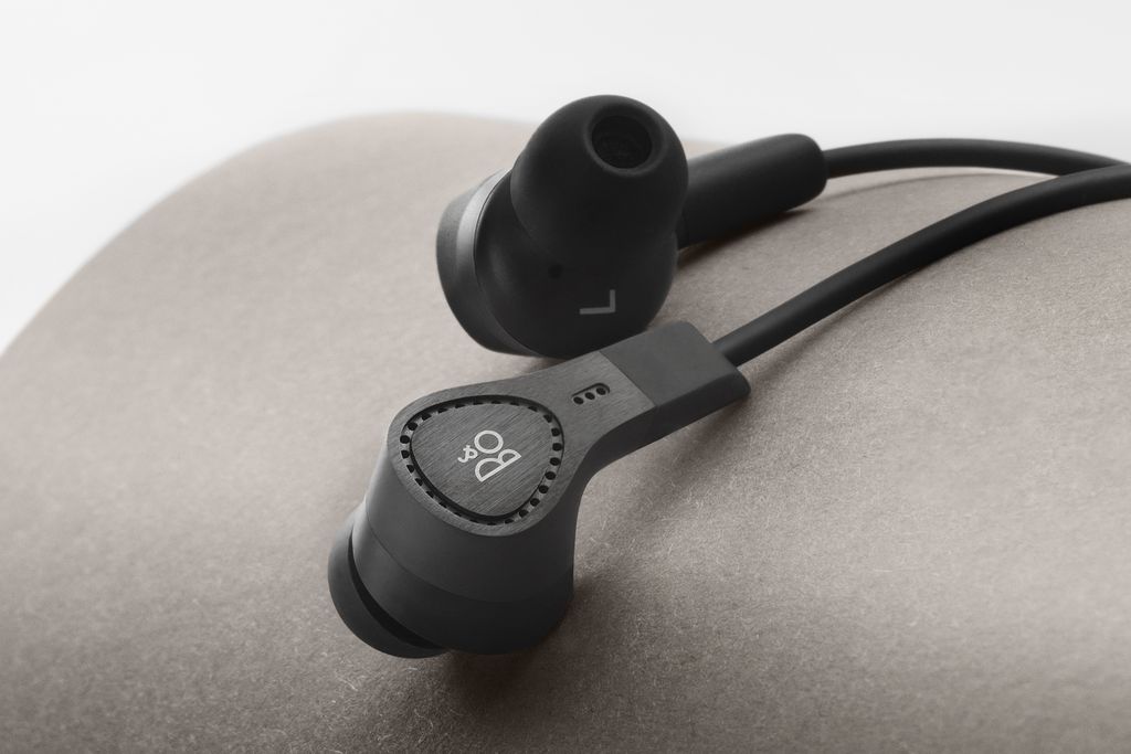 Bang & Olufsen Beoplay E4