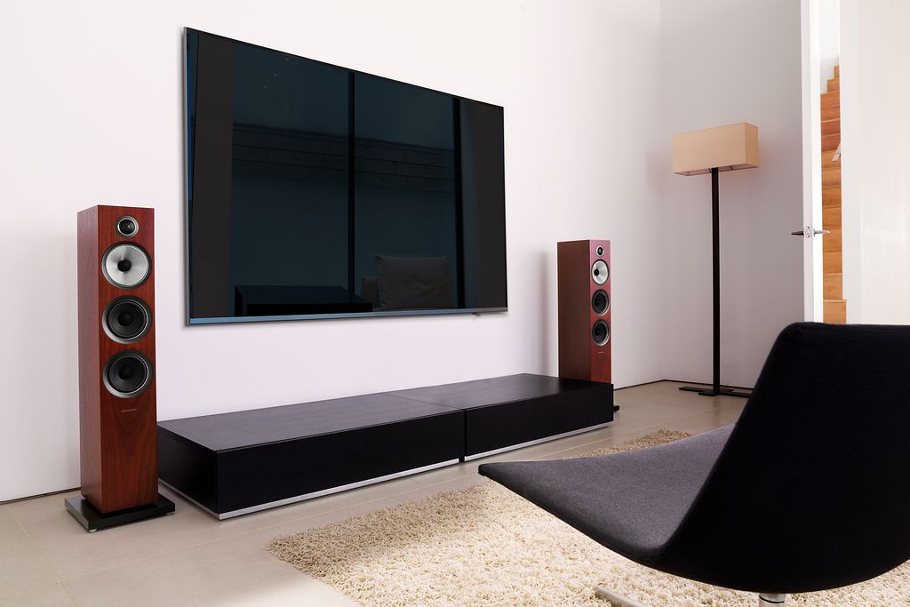 Bowers & Wilkins 700 S2