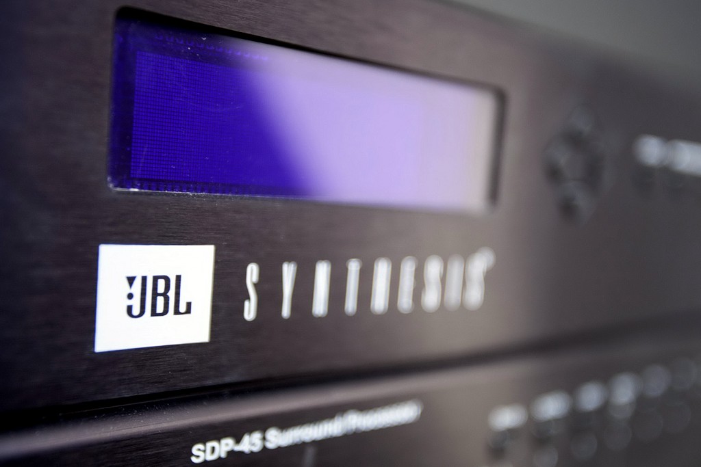 Nowe zestawy JBL Synthesis