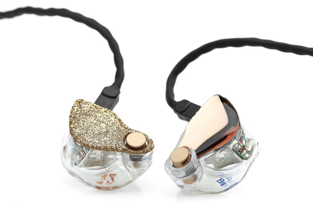64 Audio w Polsce