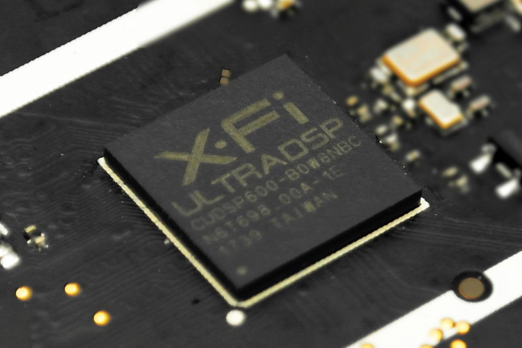 Creative Super X-Fi