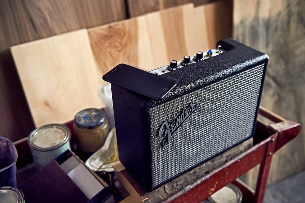 Fender Monterey i Newport