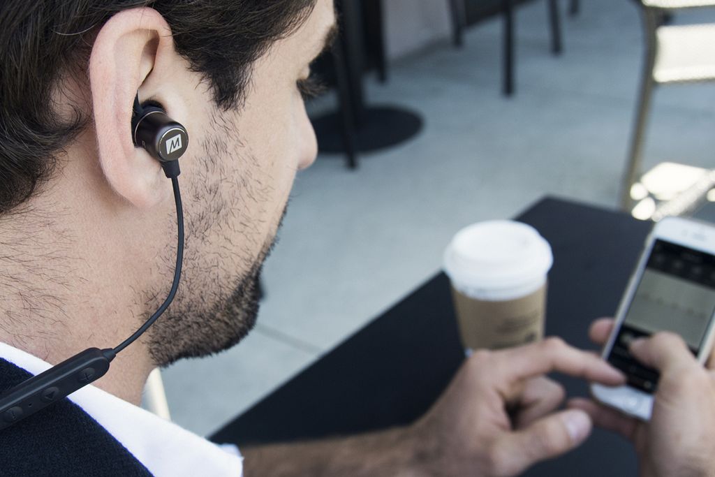 MEE Audio EarBoost EB1