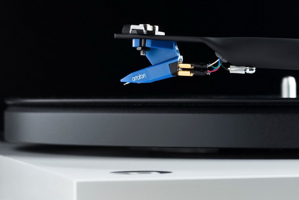 Pro-Ject Debut III S Audiophile