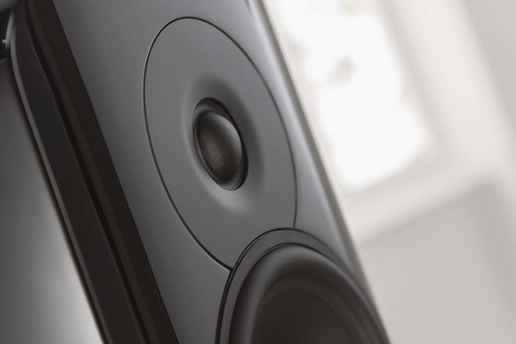 Q Acoustics Concept 300