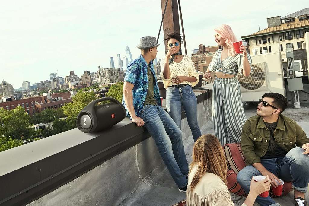 JBL Boombox 2