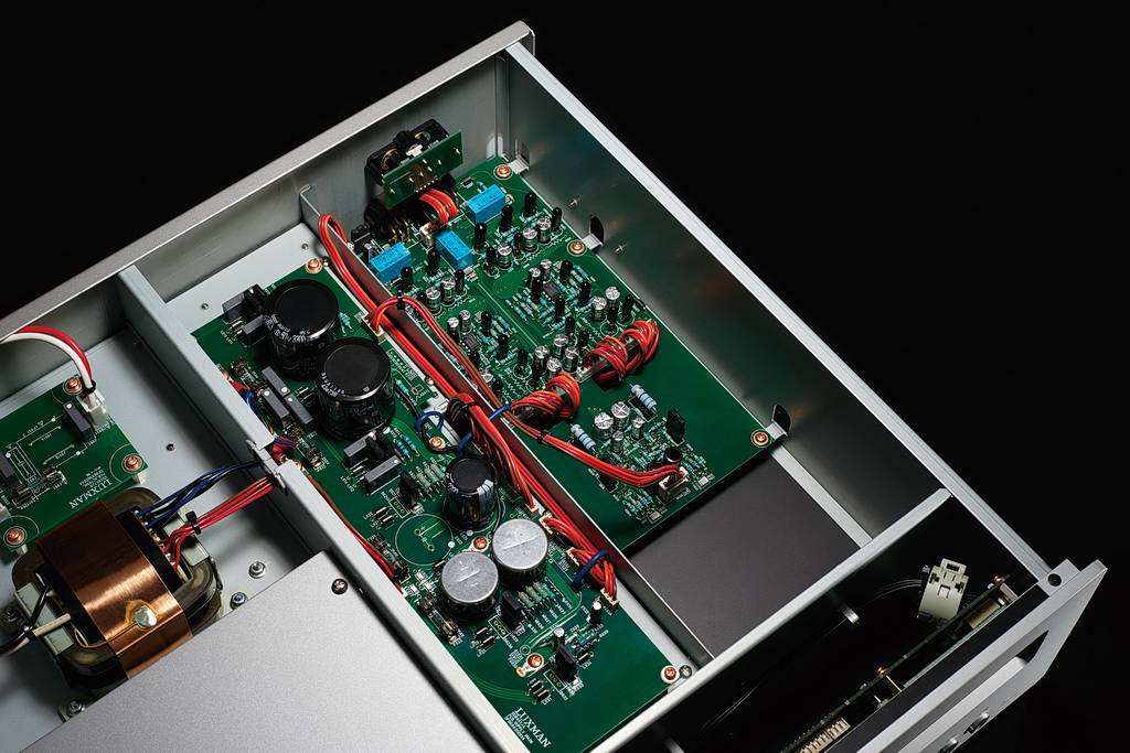 Luxman D-03X