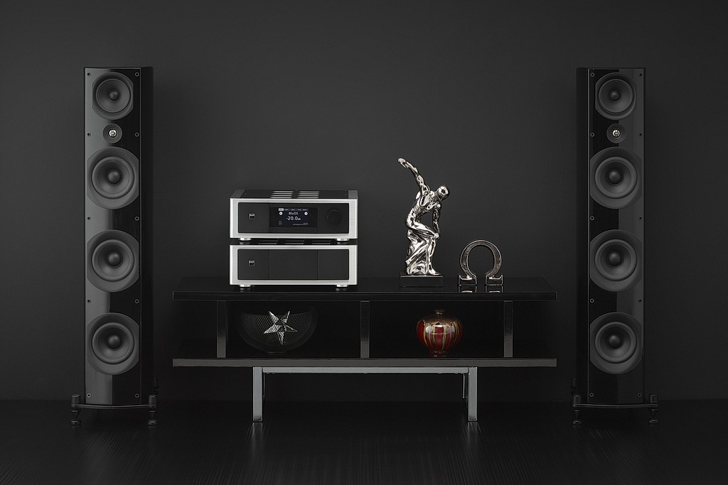 NAD M28