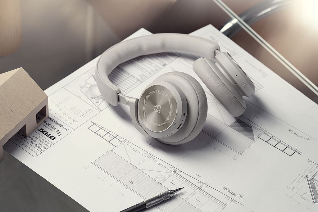 Bang & Olufsen Beoplay HX
