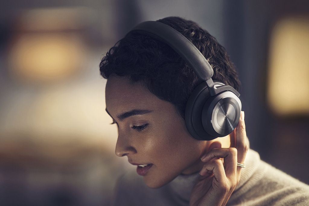 Bang & Olufsen Beoplay HX