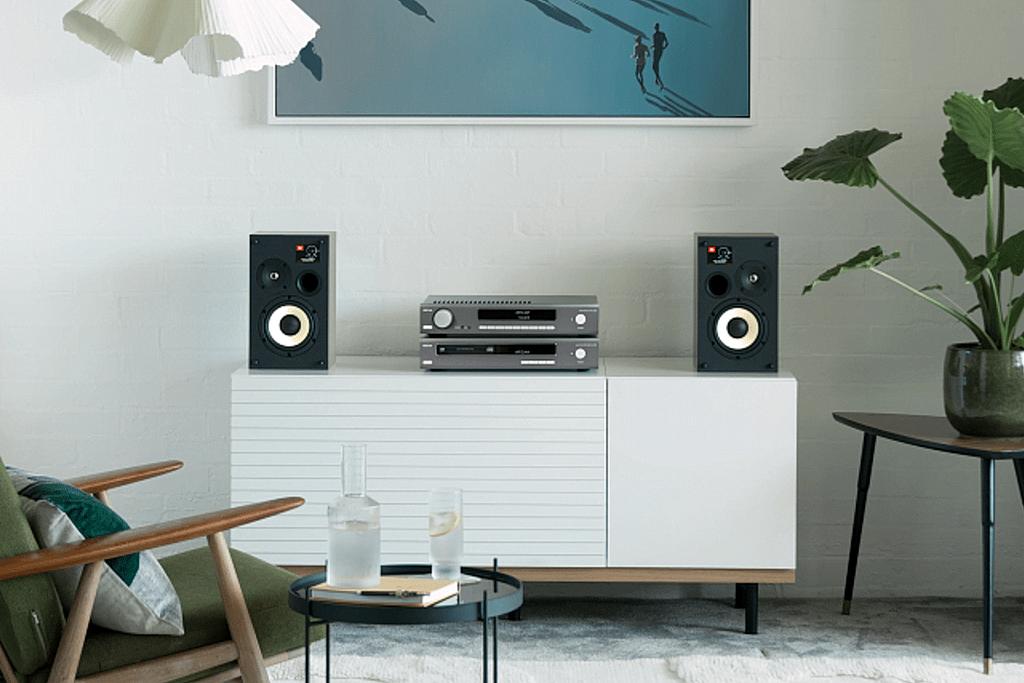 JBL prezentuje najmniejsze monitory w stylu retro - L52 Classic