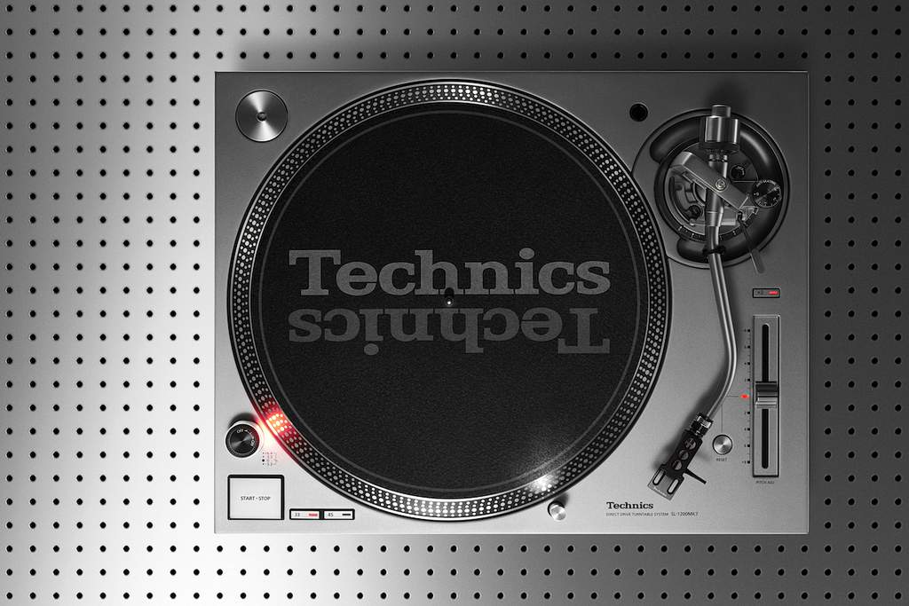 Technics SL-1200MK7