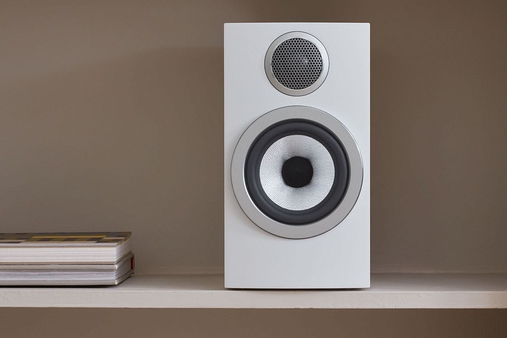 Trzecia odsłona "siedemsetek" - Bowers & Wilkins 700 S3