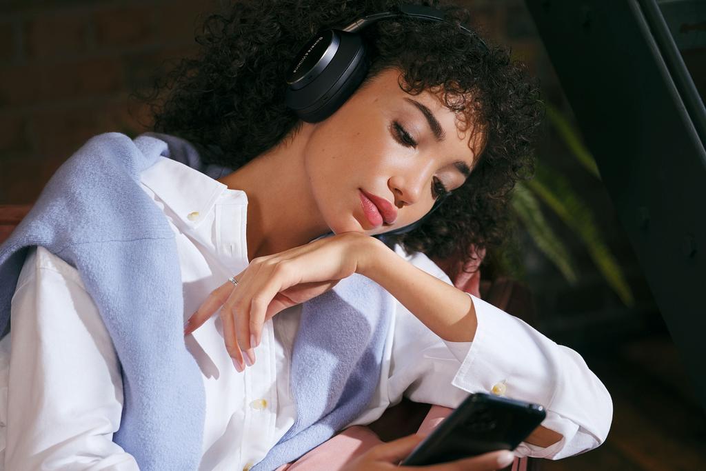 Kolejny krok bez przewodów - Bowers & Wilkins Px8