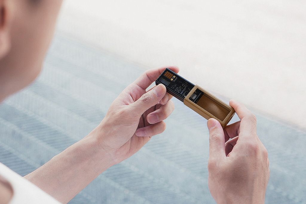 Mobilne przetworniki stworzone we współpracy z ESS Technology - Questyle M12 i M15