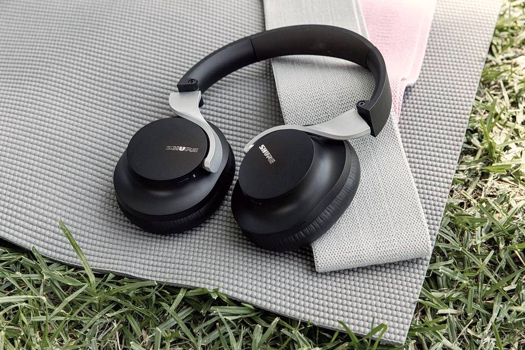 Na miasto, do biura i do samolotu - Shure Aonic 40