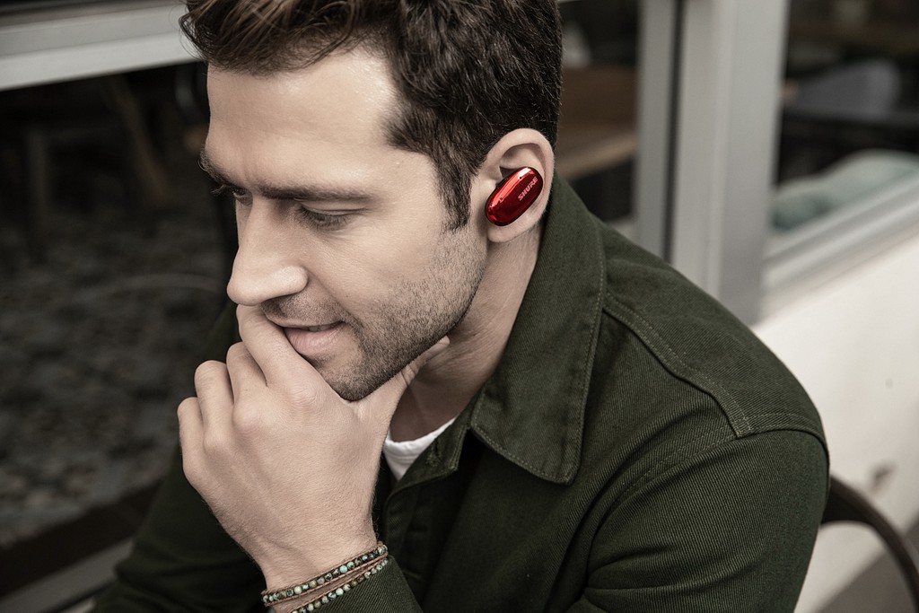 37 dB hałasu mniej - Shure Aonic Free