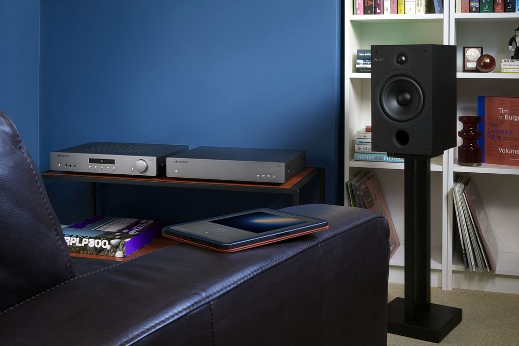 Niedrogi streamer w dwóch różnych rozmiarach - Cambridge Audio AXN10 i MXN10