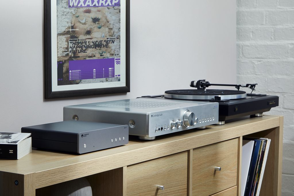 Niedrogi streamer w dwóch różnych rozmiarach - Cambridge Audio AXN10 i MXN10