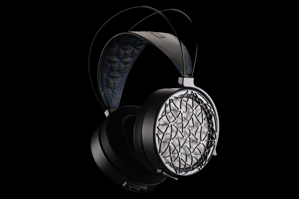 Hi-endowe elektrostaty z systemem AMTS - Dan Clark Audio Corina