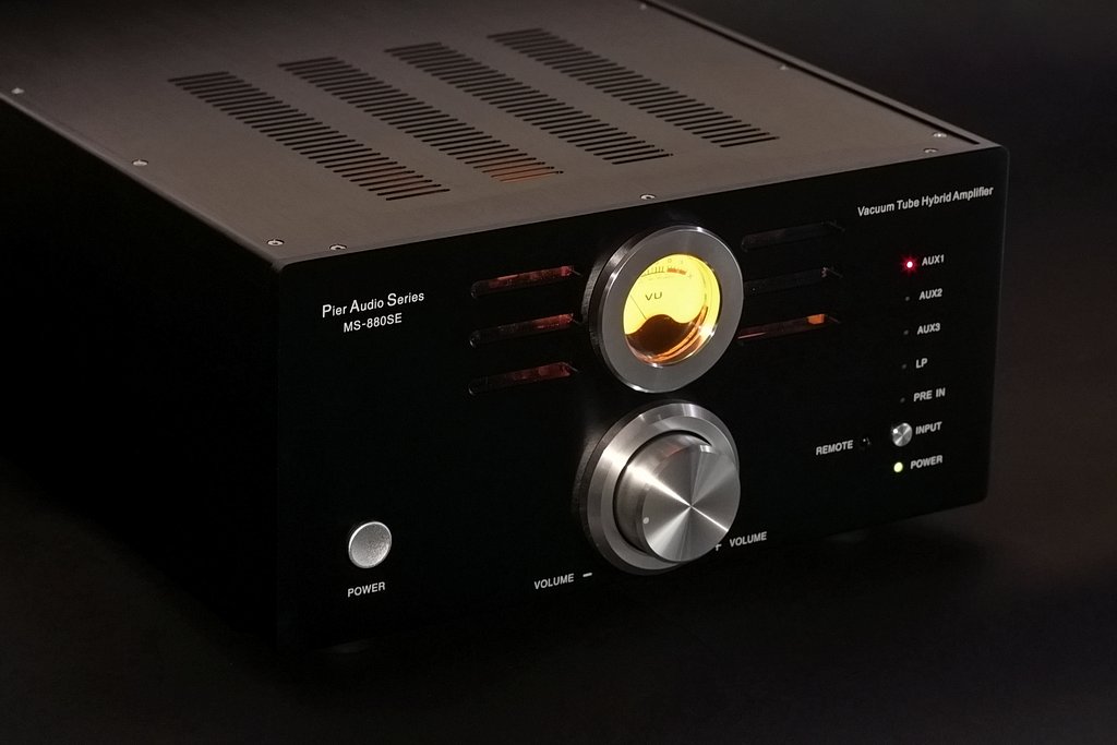 Mocna hybryda w stylu neo-retro - Pier Audio MS-880 SE