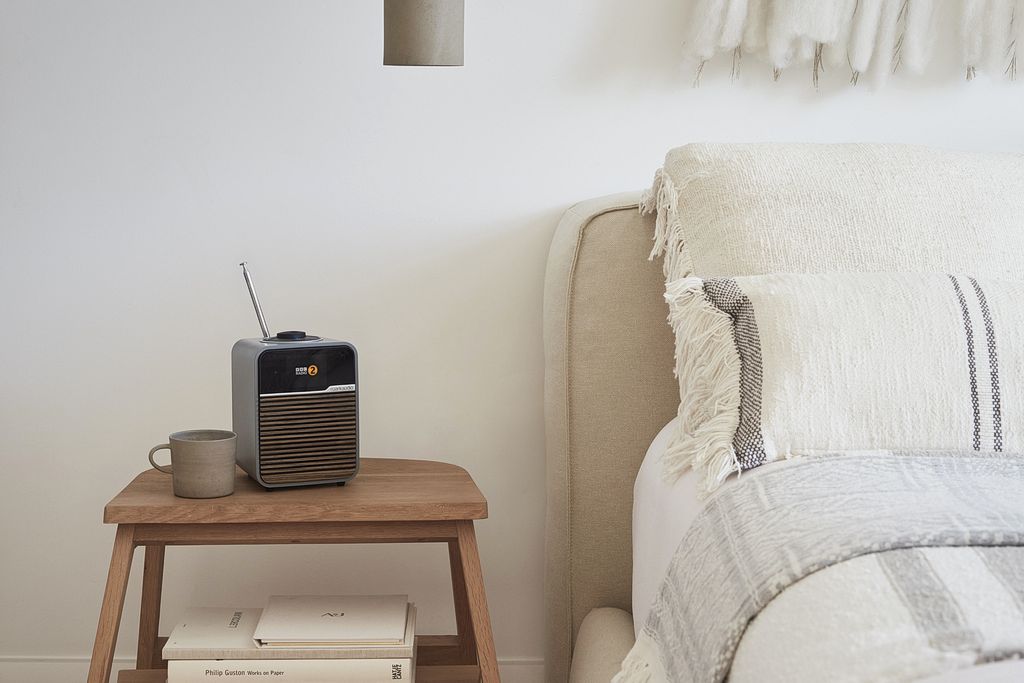 Ładne radio, a nawet coś więcej - Ruark Audio R1S