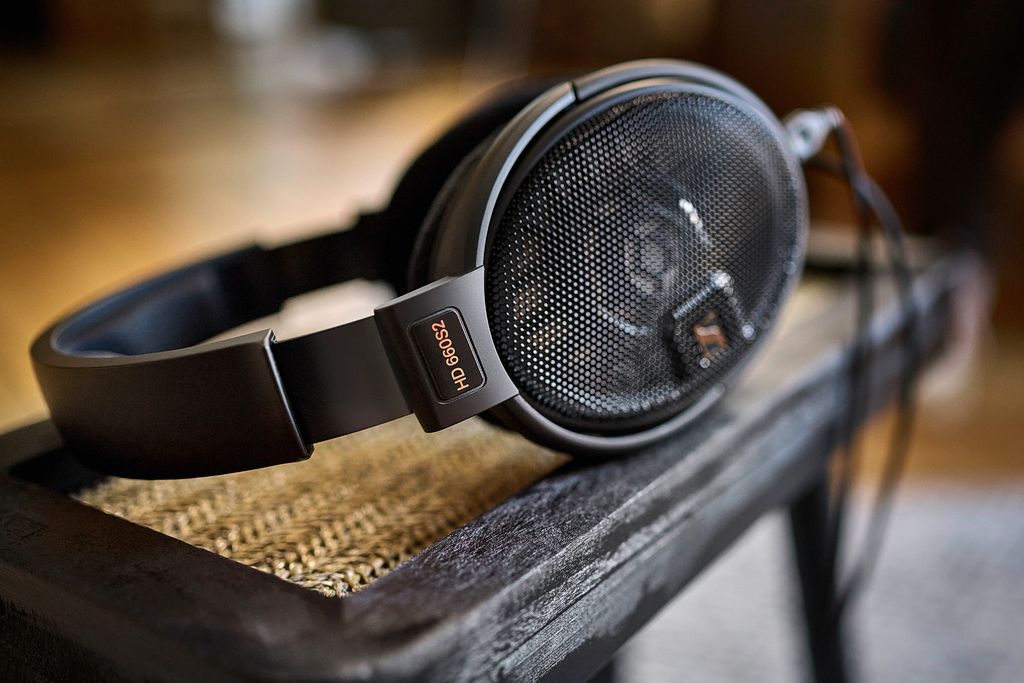Kolejne wcielenie kultowych "sześćsetek" - Sennheiser HD 660S2
