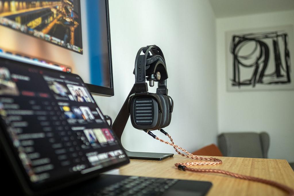 Studyjny sprzęt w przystępnej formie - HEDD Audio HEDDphone Two GT