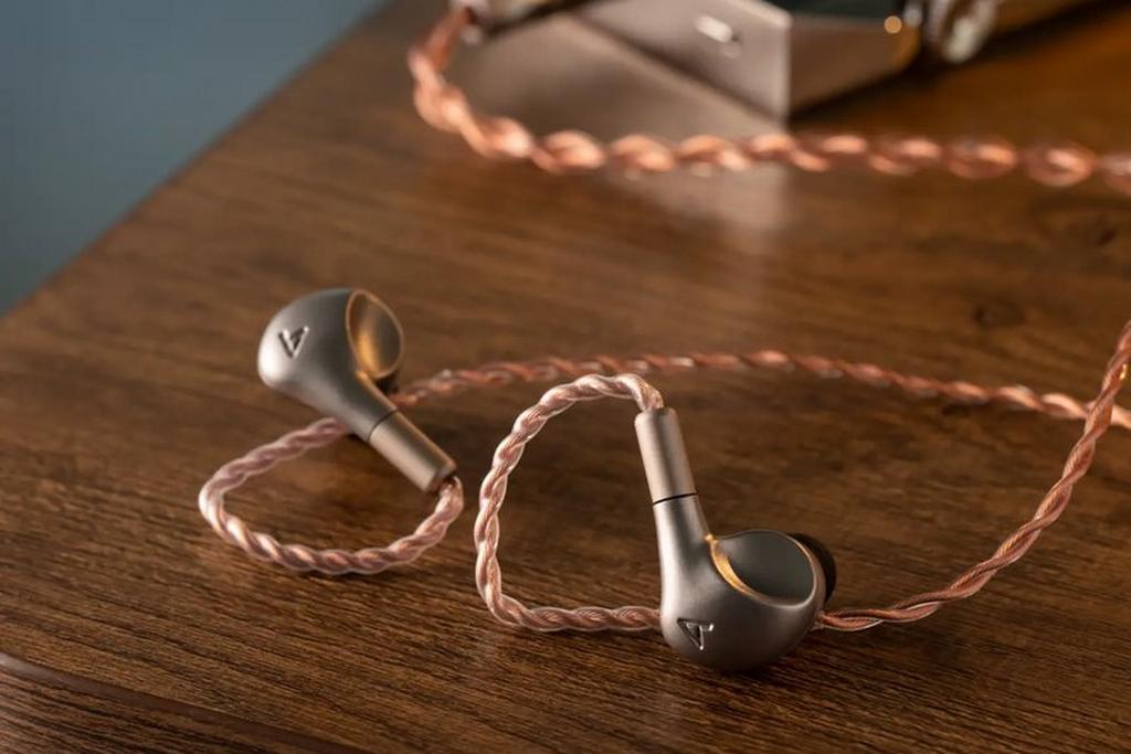 Dokanałówki z czystego tytanu - Astell&Kern Luna