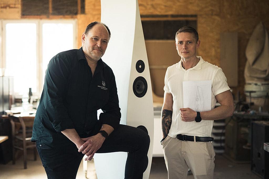 Hi-endowe kolumny wykonane z recyklingowanych łopat turbin wiatrowych - Blade Vibe