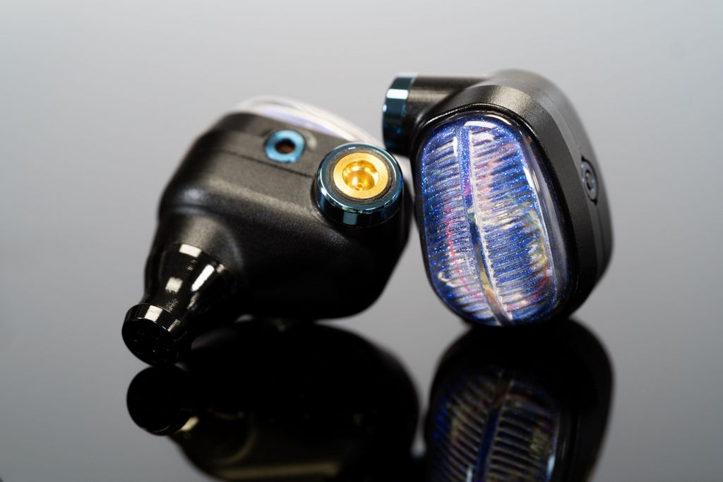 IEM-y z widocznym "mózgiem" - Campfire Audio Alien Brain