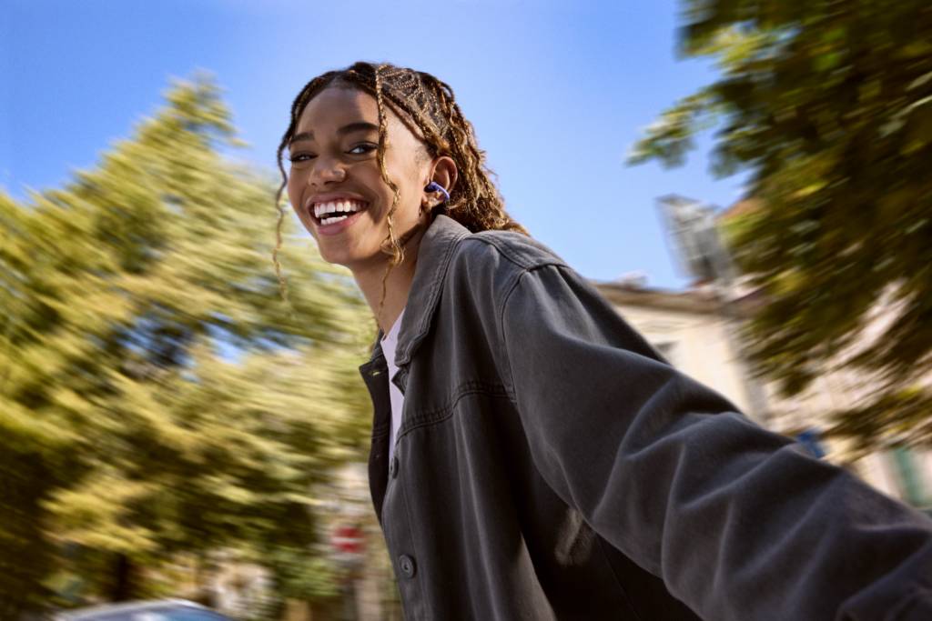 Mocne brzmienie w otwartej formie - JBL Soundgear Clips