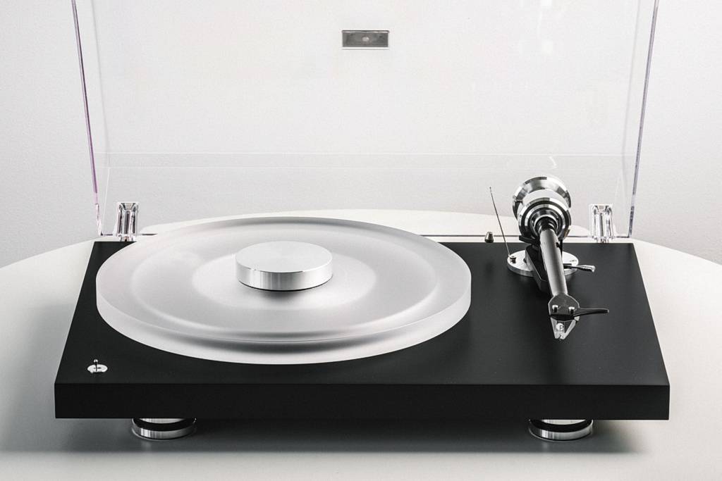 Topowy model w budżetowej serii - Pro-Ject Debut Reference 10 
