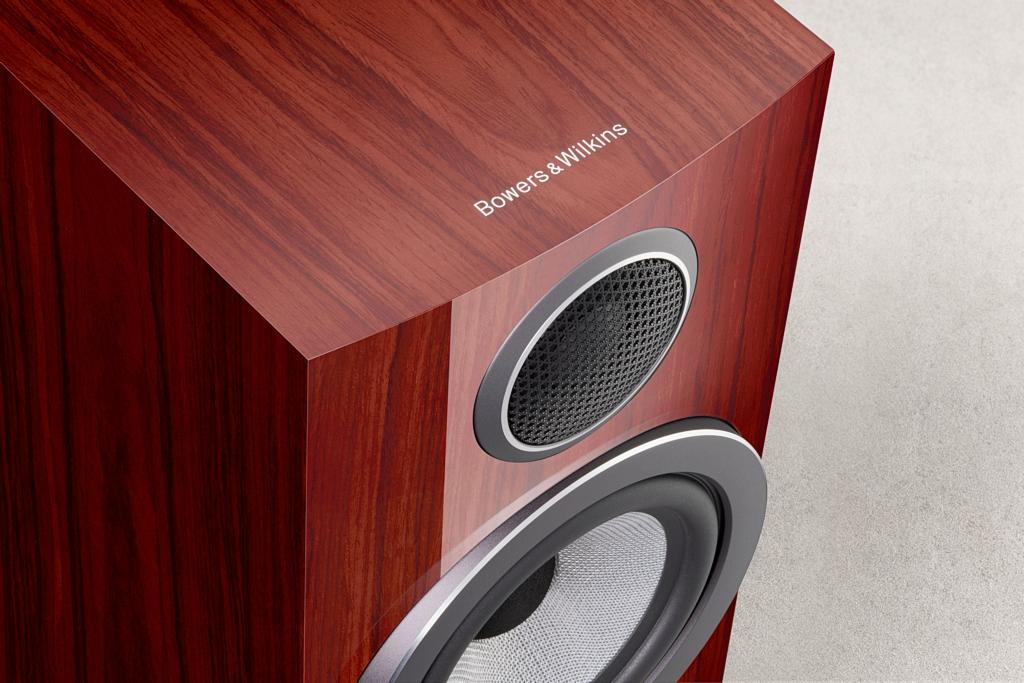 Luksusowa wersja skromnych monitorów - Bowers & Wilkins 707 Prestige Edition