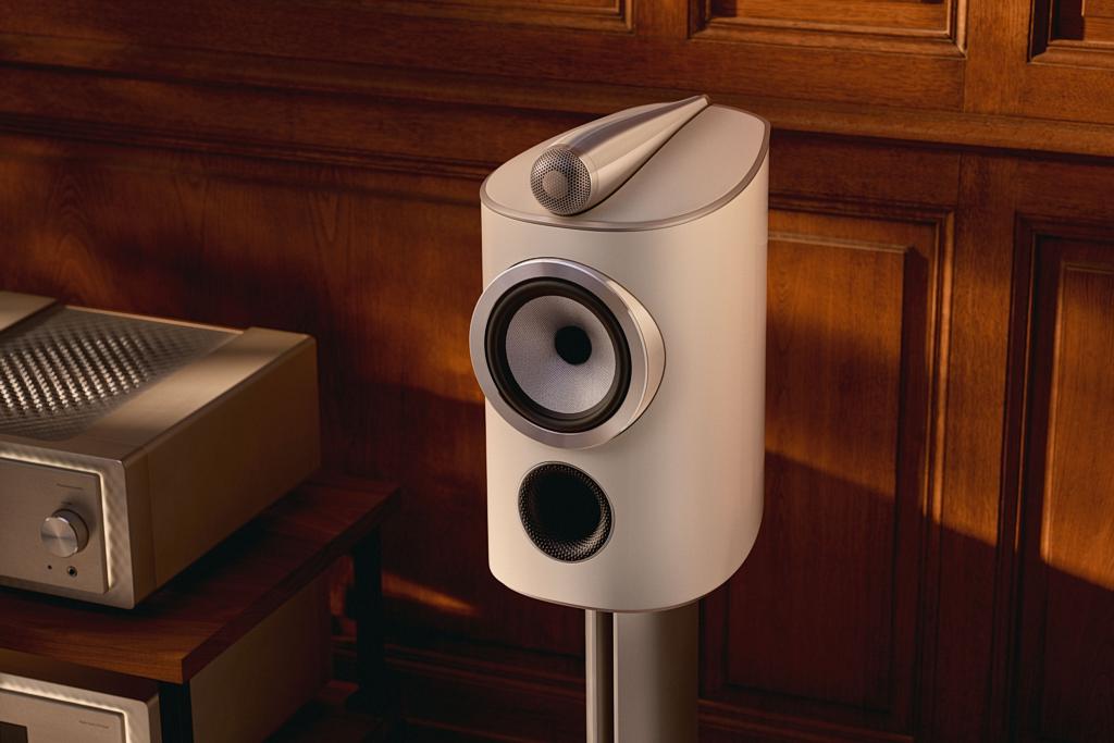 Flagowa seria z poprawkami, które widać nawet pod mikroskopem - Bowers & Wilkins 800 D5