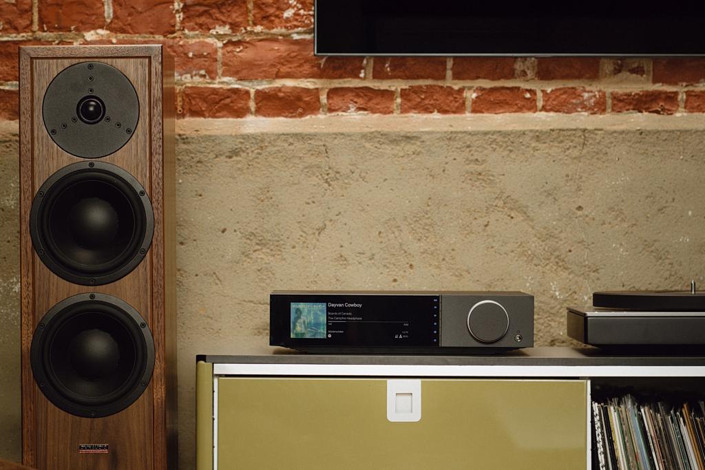Jeden system zamiast całej wieży - Cambridge Audio Evo 300