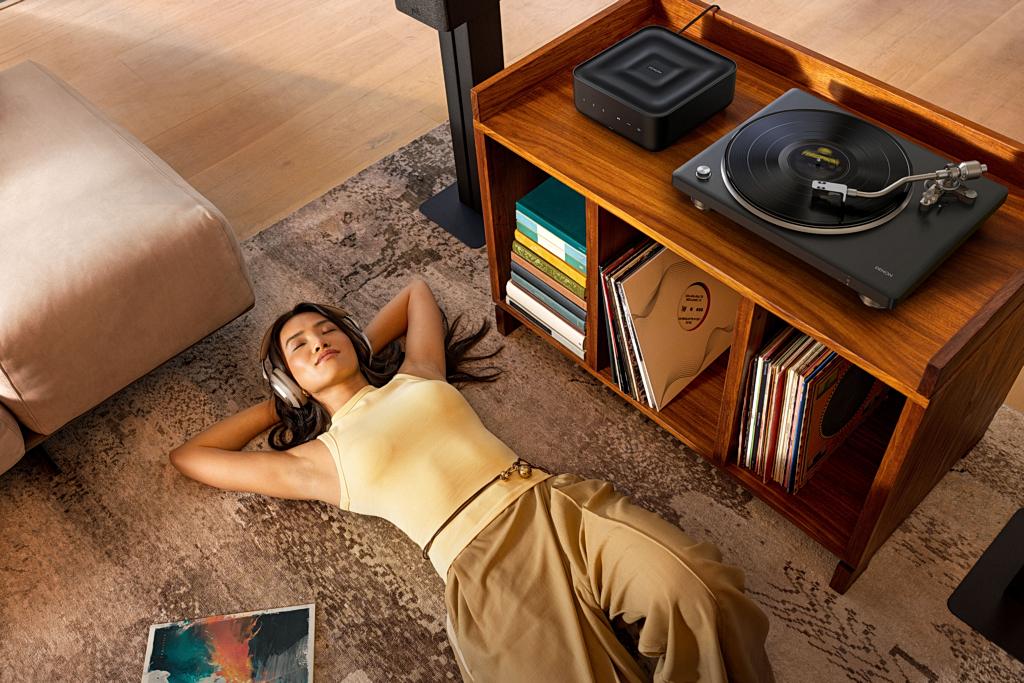 Gramofon dla tych, którzy lubią winyle, ale niekoniecznie kable - Denon DP-500BT