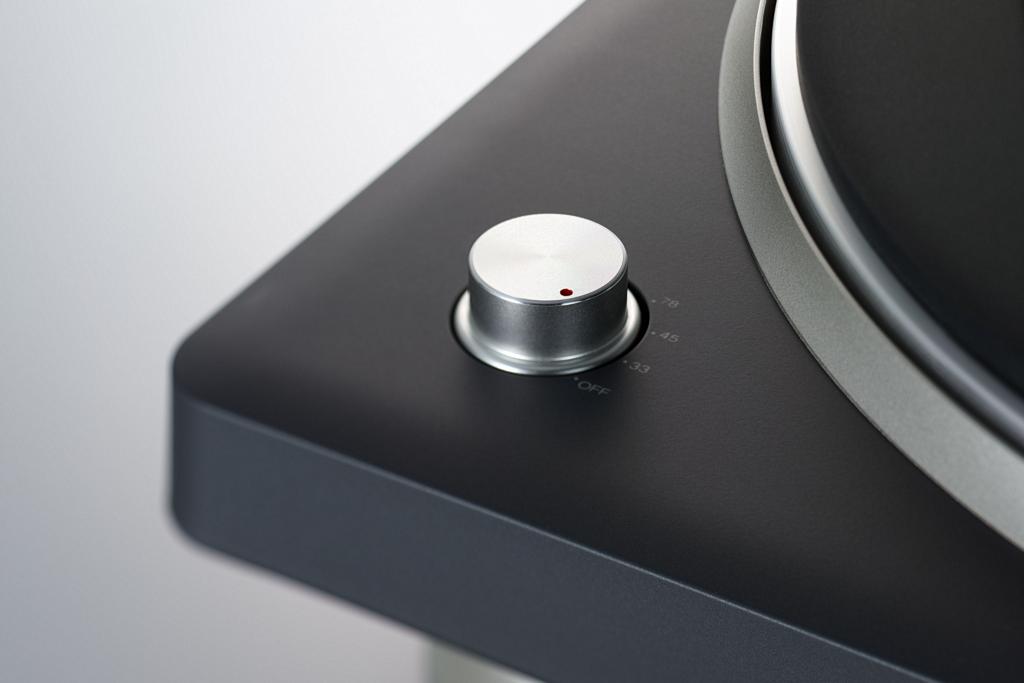Gramofon dla tych, którzy lubią winyle, ale niekoniecznie kable - Denon DP-500BT