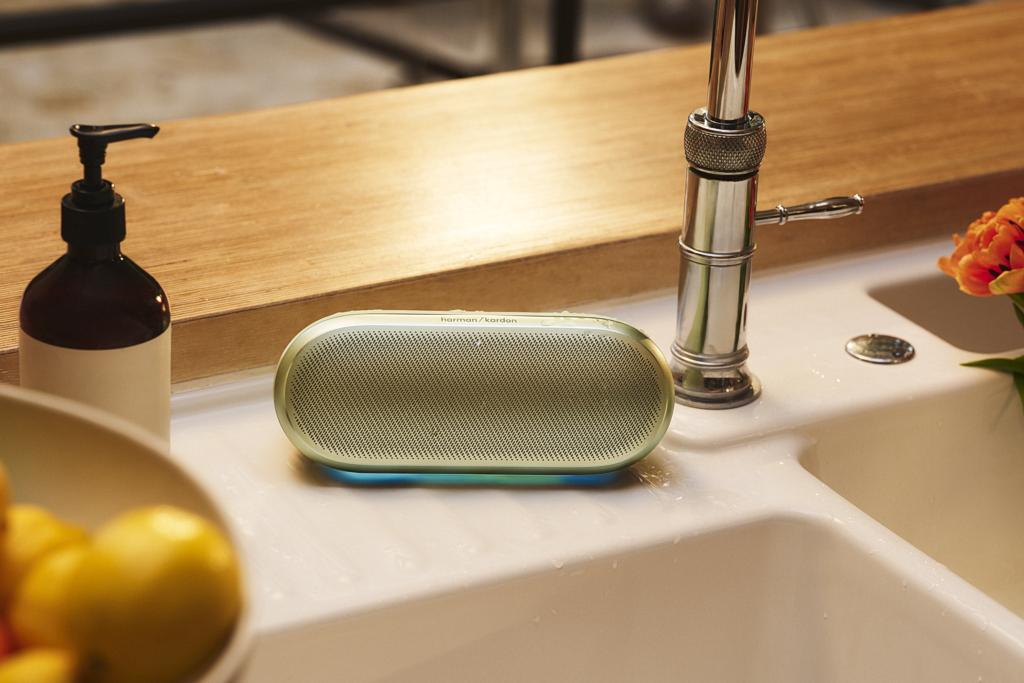 Kompaktowy głośnik Bluetooth z Auracast i AI Sound Boost - Harman Kardon Luna 2