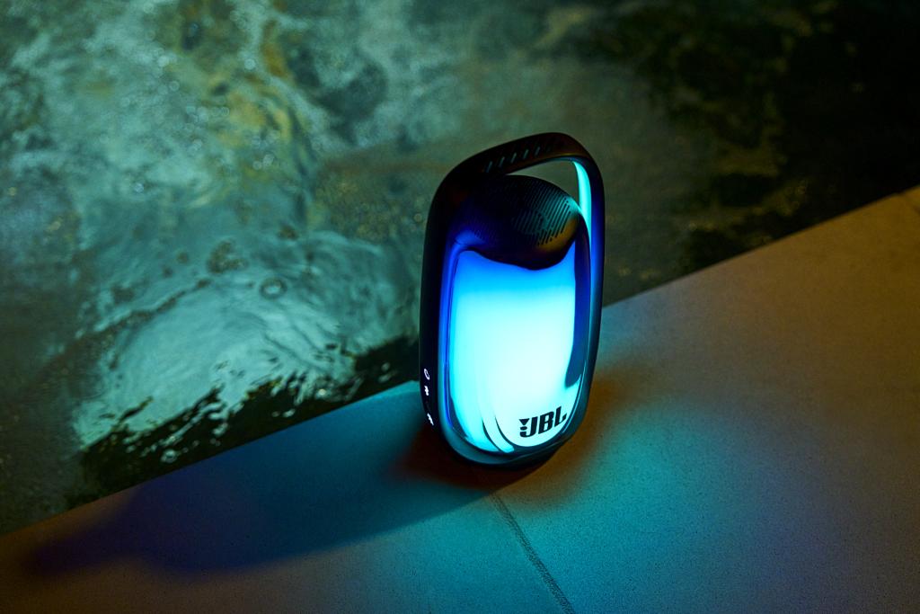 Więcej basu, więcej światła - JBL Pulse 6
