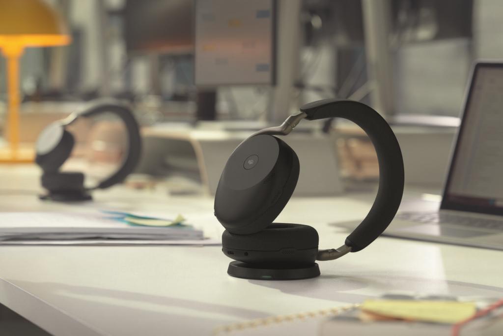 Do pracy i na co dzień - Jabra Evolve3 85 i Evolve3 75