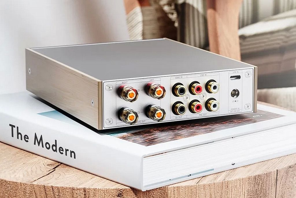 Mały wzmacniacz, zaskakująco wysoka moc i śmiesznie niska cena - JadeAudio Level 1