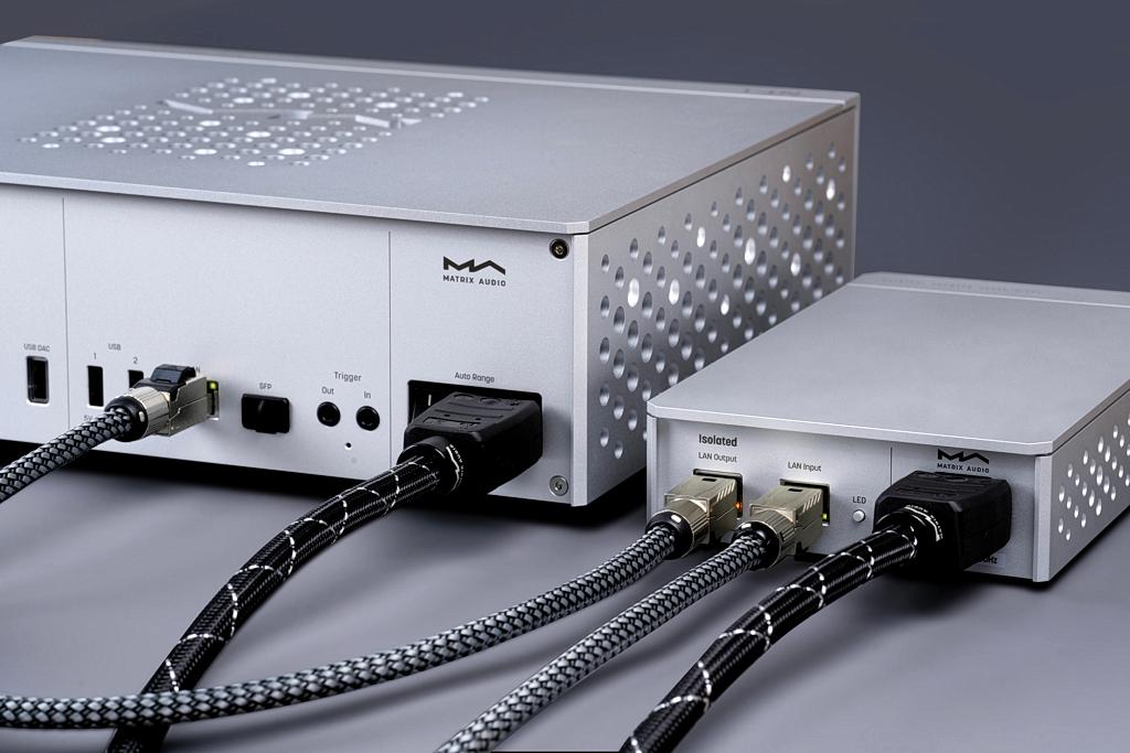 Filtr sieciowy z izolacją optyczno-elektryczną - Matrix Audio SI-1