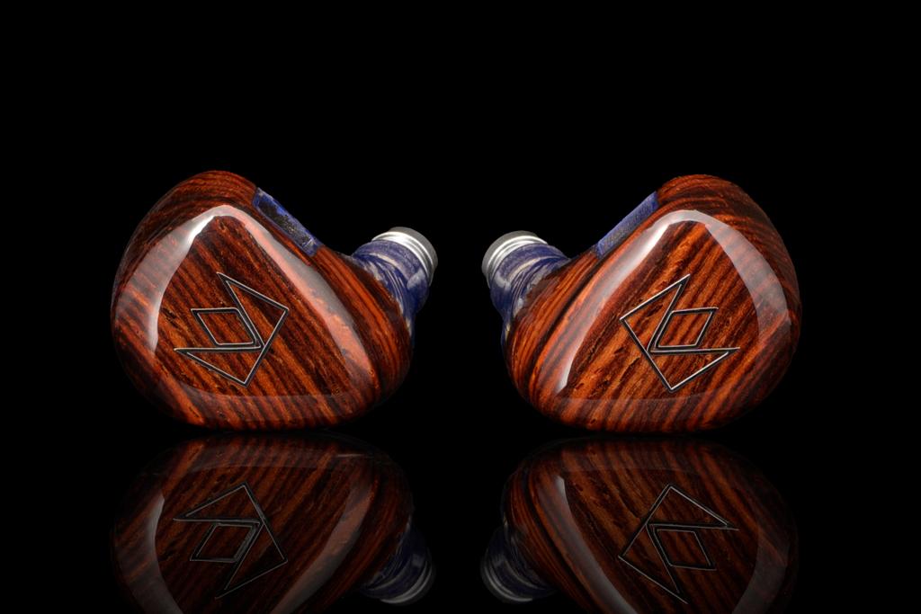 Drewno cocobolo i dwa planarne przetworniki - Noble Audio Lu Ban