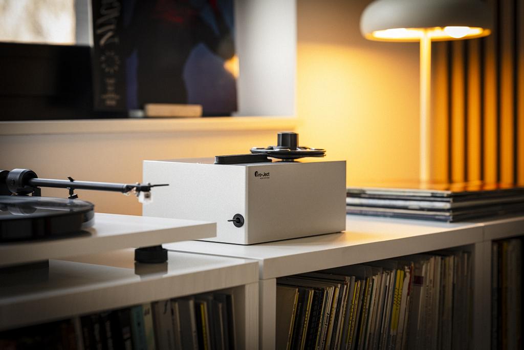 Kompaktowa myjka z odsysaniem próżniowym - Pro-Ject VC-E Mini